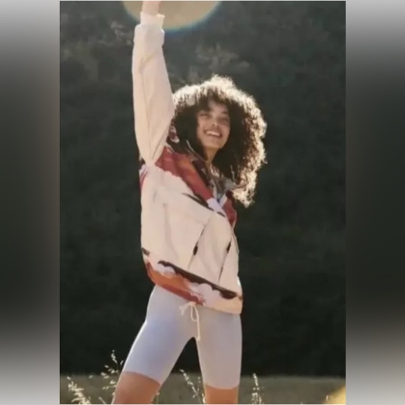 Free People Movement Daybreak Sweatshirt Jacket HalfZip SunsetPrint Ivory S NWT - Picture 6 of 7